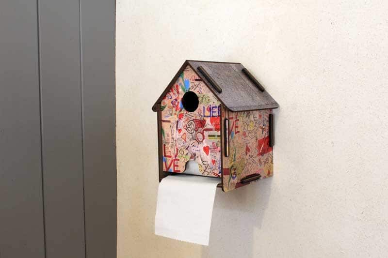Dérouleur de papier toilette Graffiti en bois recyclé