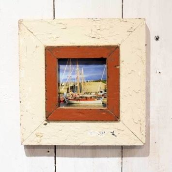 Cadre photo 23x23 cm en bois de récupération (upcycling).
