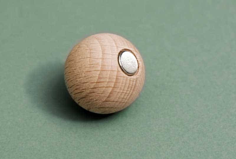 Puissantes boules magnétiques (3) en bois de hêtre. France
