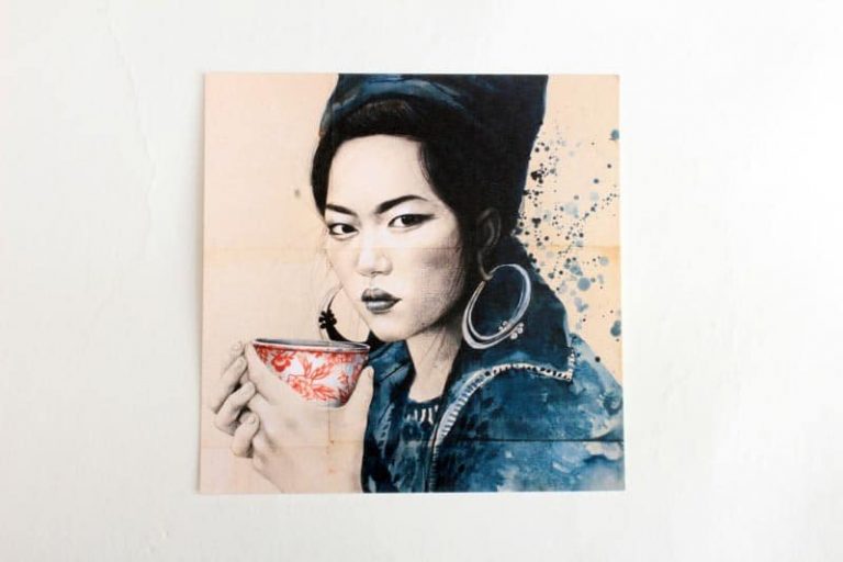 "Pause thé Hmong". Carte postale, sur Papier d'art. Stéphanie Ledoux.