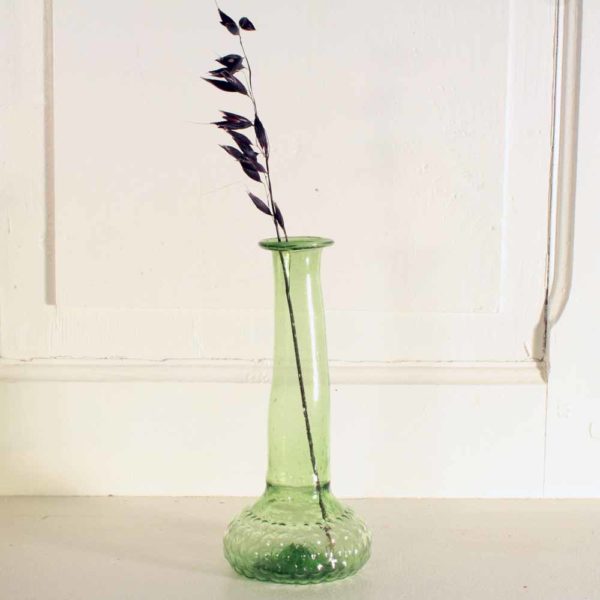Vase vintage vert. Fait main en verre recyclé.