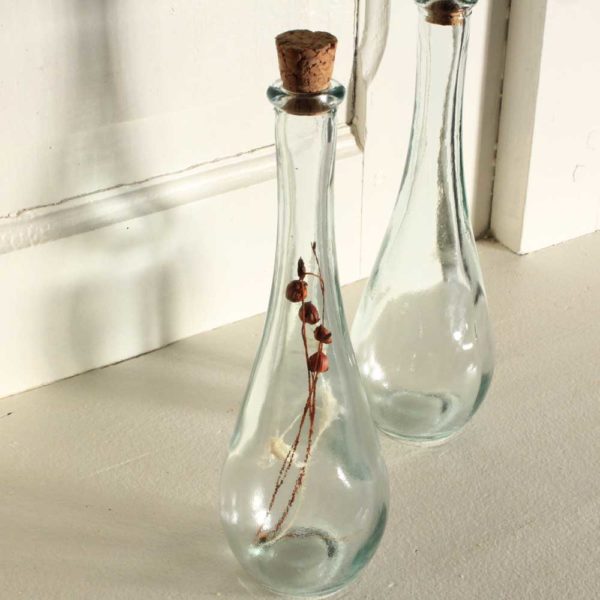 Vase / bouteille / soliflore en verre recyclé.