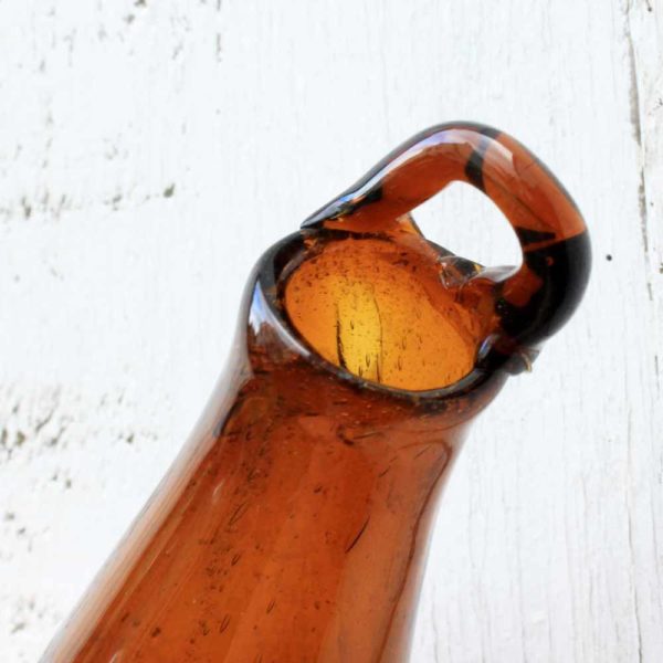 Vase "goutte" soliflore ambre en verre à suspendre, fait main.